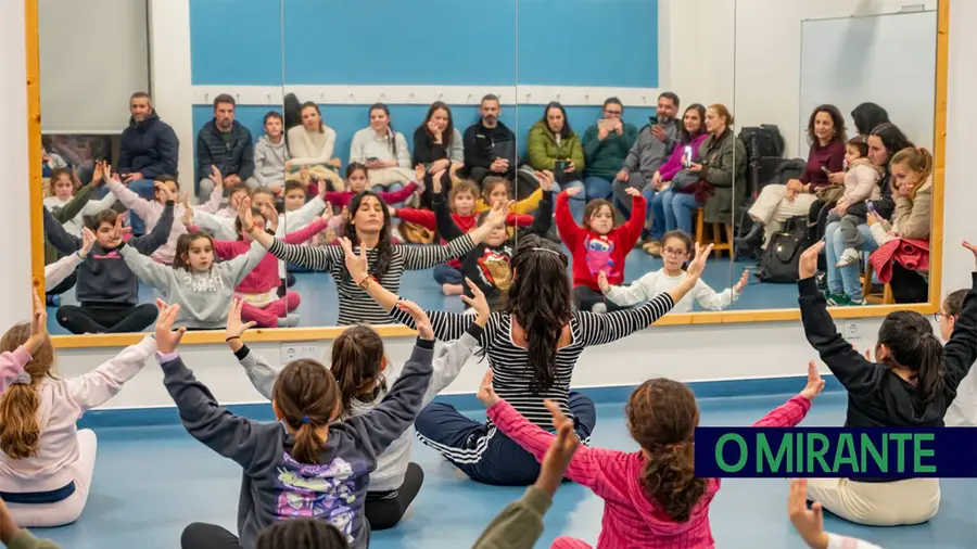 Centro Escolar da Chamusca recebe aula aberta do Clube de Dança