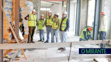 Obras na antiga moagem de Rio Maior em bom ritmo após começo atribulado