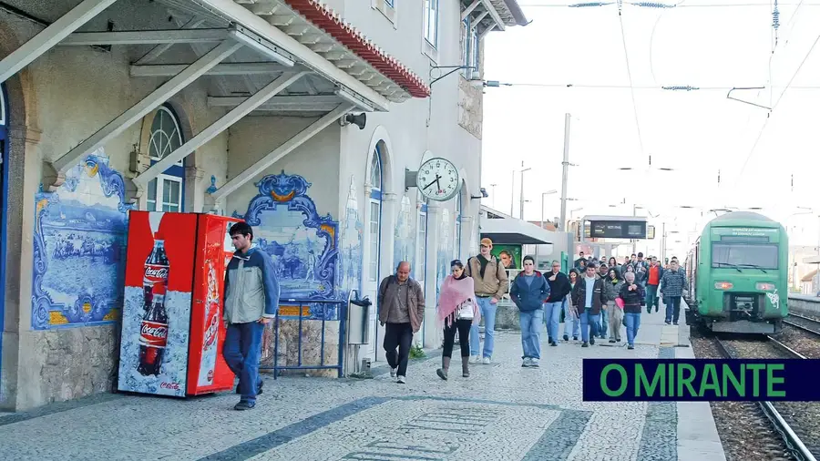Vão ser demolidas 40 casas com as obras da Linha do Norte e estão previstos quase seis anos de trabalhos