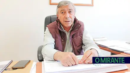 Compras pessoais com carro da câmara geram polémica e queixa-crime em Azambuja