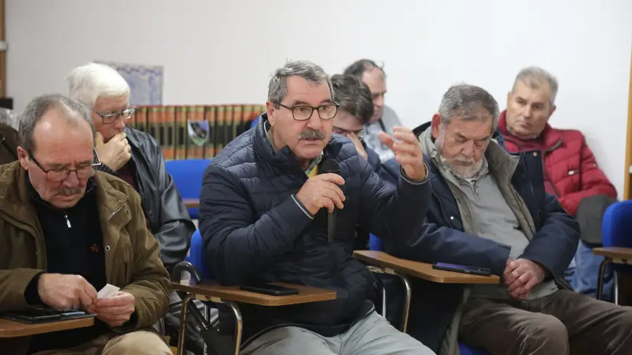 Câmara de Alenquer prepara regresso da água e resíduos sólidos à gestão pública