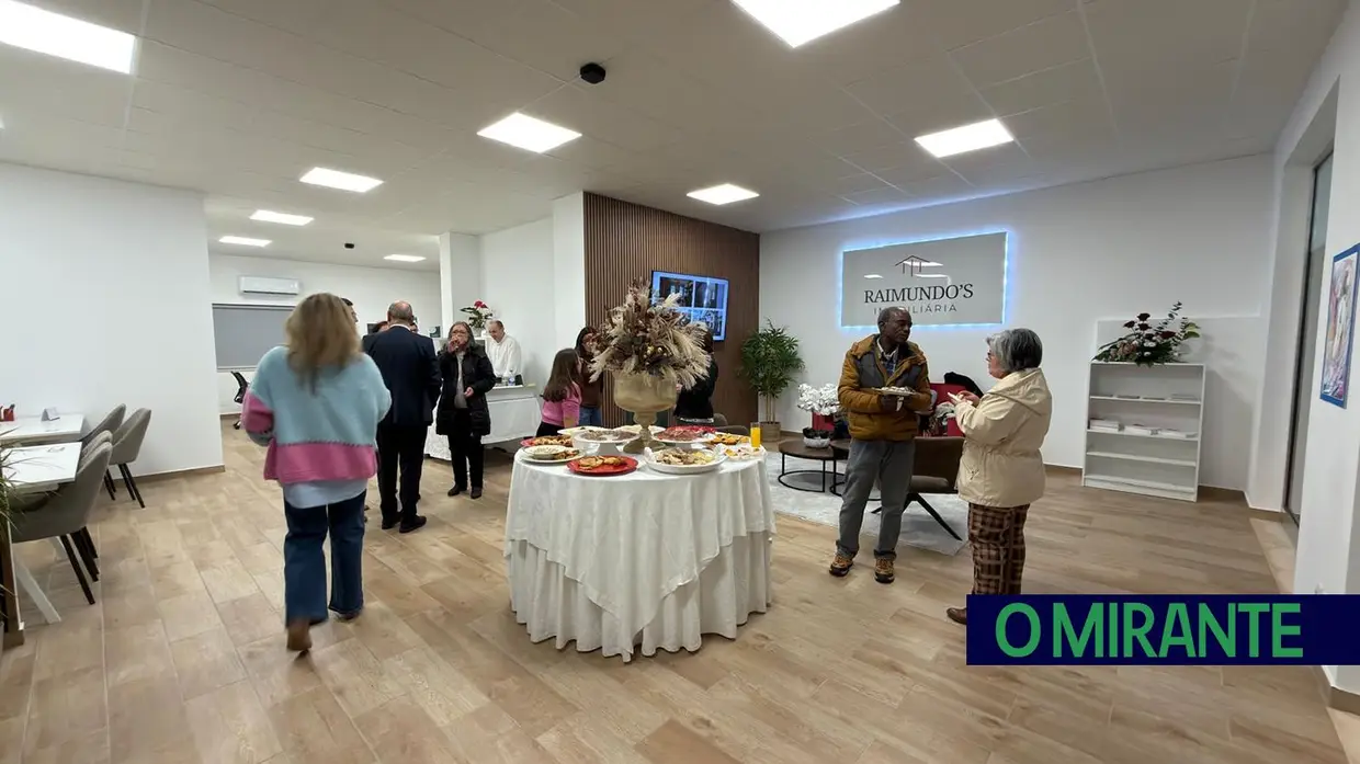 Raimundo's Imobiliaria inaugura em Abrantes