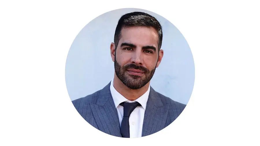 A maioria das fardas não tem nódoa