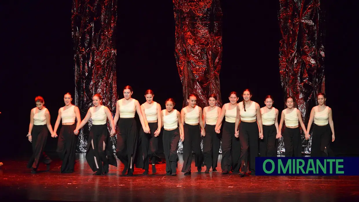 Centro Cultural de Samora Correia recebeu Gala da Associação Follow Dance