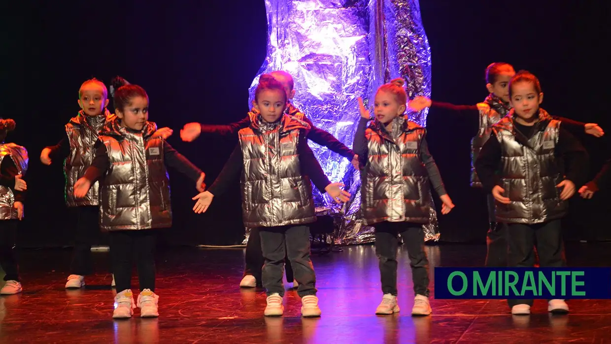 Centro Cultural de Samora Correia recebeu Gala da Associação Follow Dance