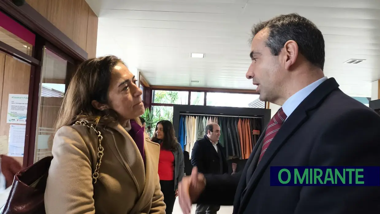 Curtumes em foco em Alcanena com visitas técnicas e debate sobre o futuro do sector