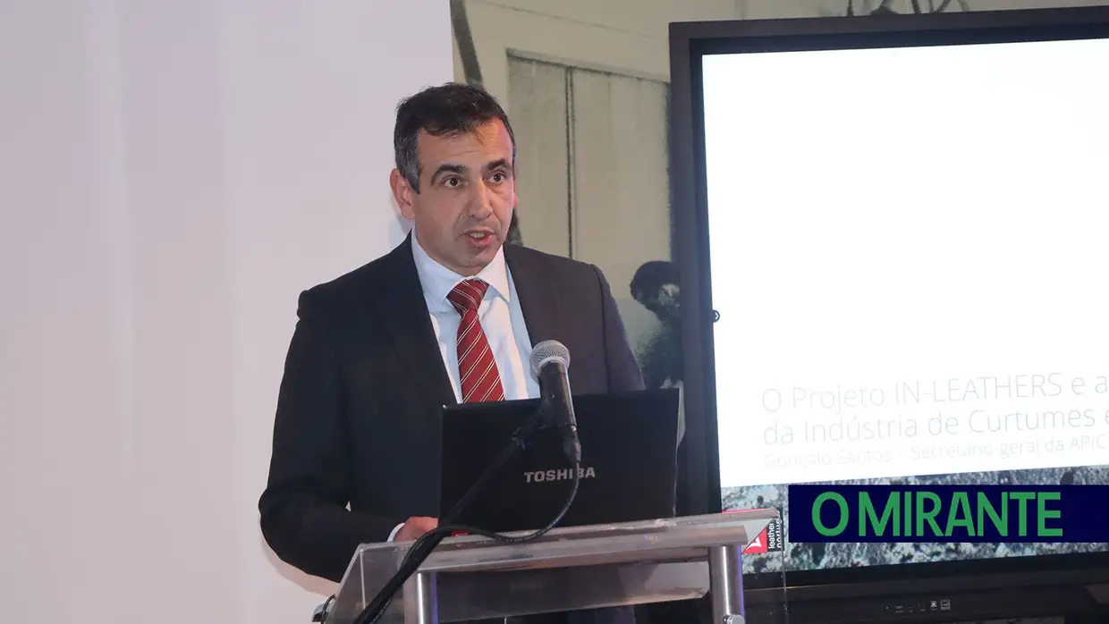 Curtumes em foco em Alcanena com visitas técnicas e debate sobre o futuro do sector