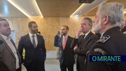 “Segurança, várias opiniões, uma causa”, é título de livro e de motivo para debate sobre trabalho da PSP