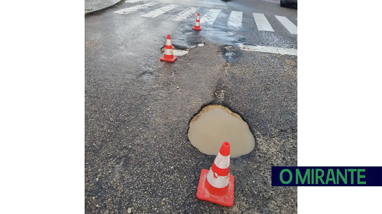 Mau tempo deixa estradas degradadas na Póvoa de Santa Iria