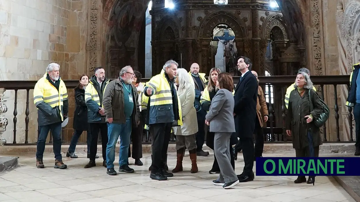 Ministra da Cultura visita património de Tomar após estragos da depressão Kristin