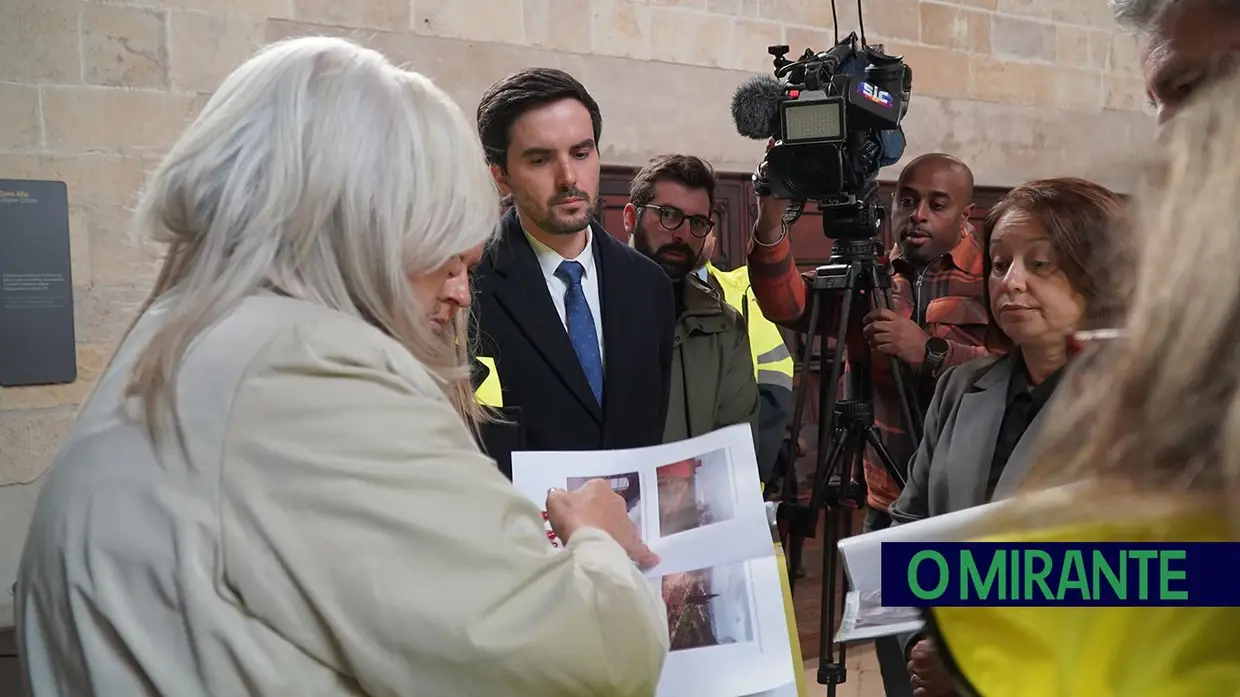 Ministra da Cultura visita património de Tomar após estragos da depressão Kristin