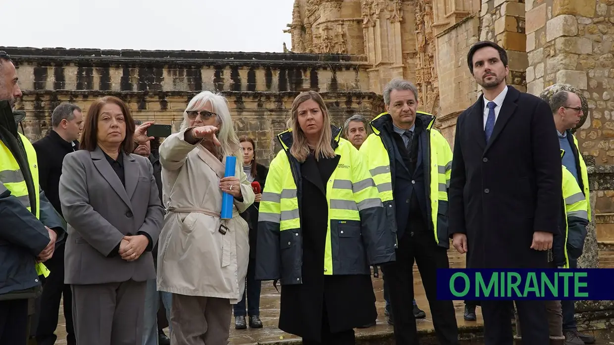 Ministra da Cultura visita património de Tomar após estragos da depressão Kristin