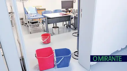 Centro de Saúde de VFX está a meter água e as queixas são muitas