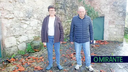 População de Casal Novo sem luz, água e comunicações durante vários dias