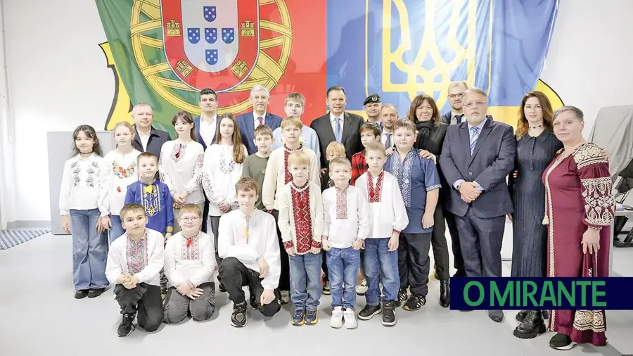 Refúgio para mães e crianças ucranianas em Ourém recebeu visita do primeiro-ministro