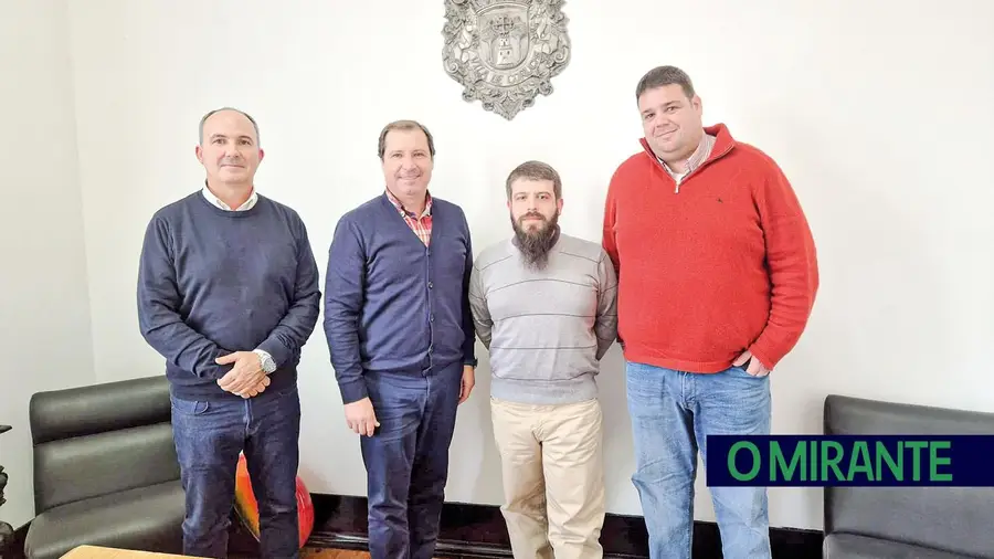 Coruche abre 10 vagas para bombeiros e procura atrair jovens para a carreira