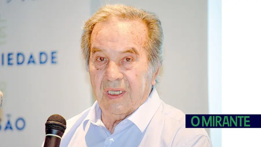 Benavente vai distinguir António José Ganhão