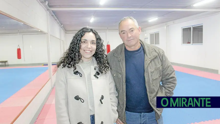 Com energia e criatividade se coloca uma aldeia no mapa