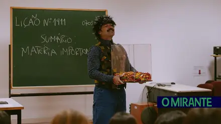 Teatro: Cine-Teatro Paraíso recebe O Pior Professor do Mundo