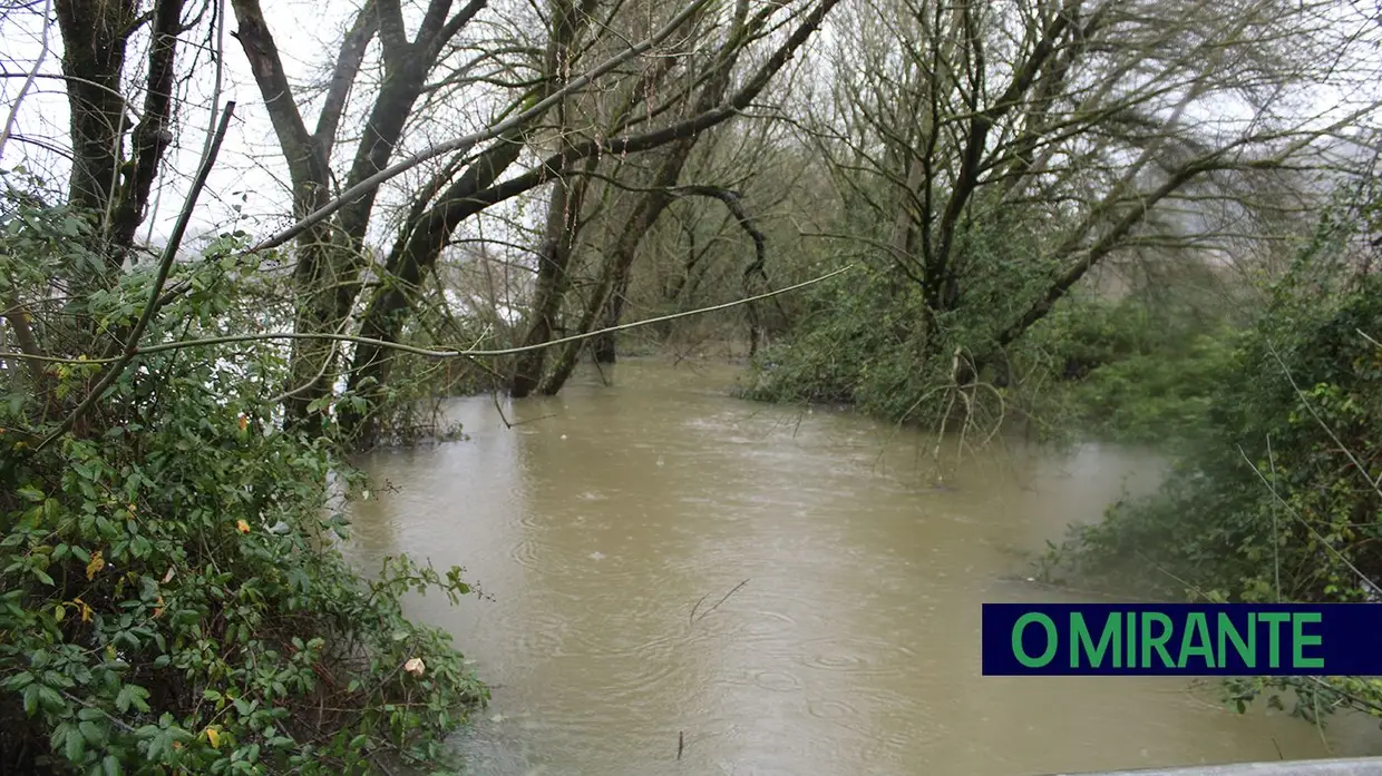 Santarém em alerta máximo com evacuação obrigatória das zonas ribeirinhas