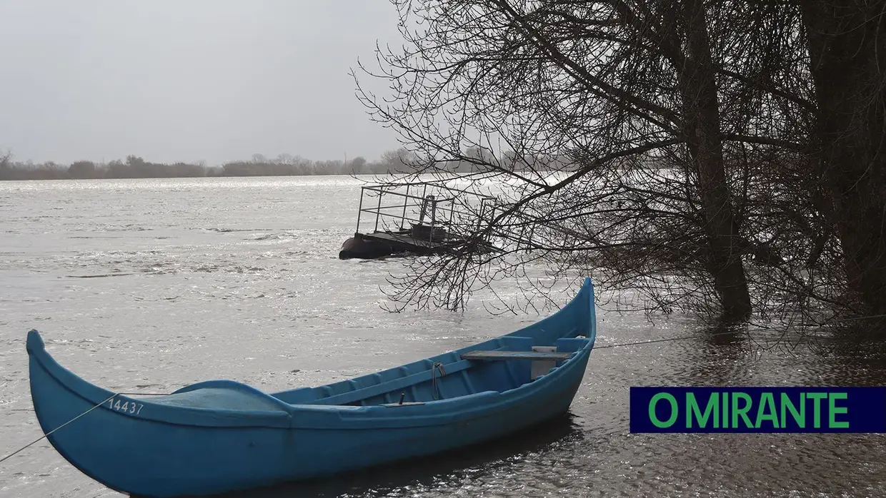 Aldeia das Caneiras em Santarém perto de ficar isolada