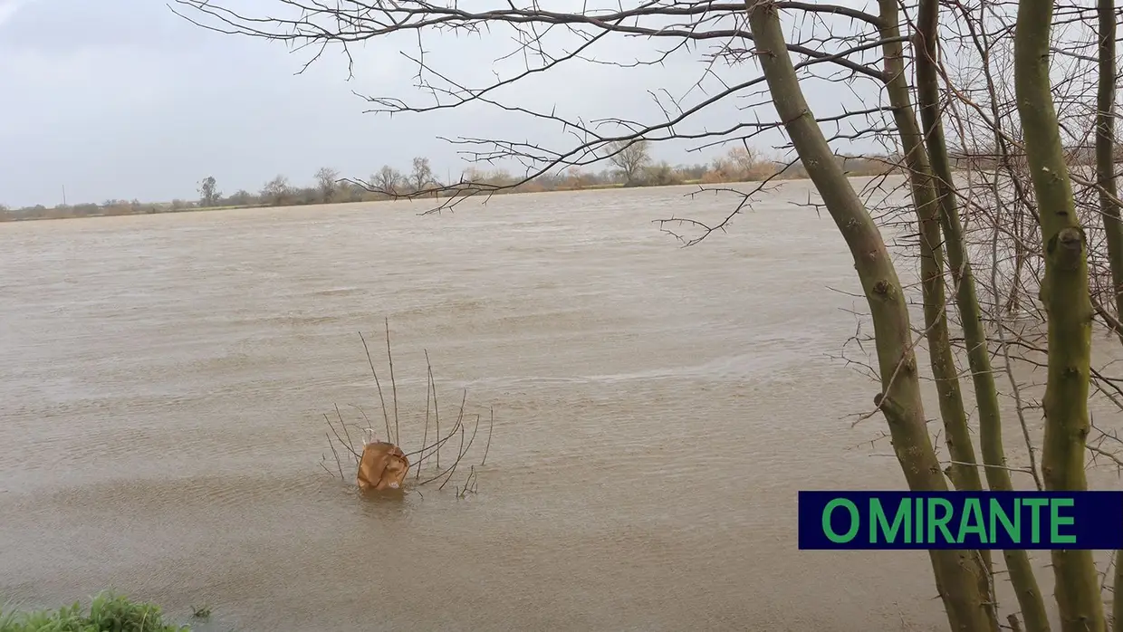Aldeia das Caneiras em Santarém perto de ficar isolada