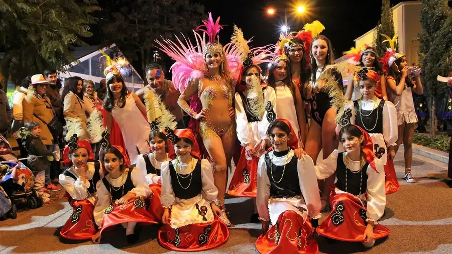 Carnaval nocturno de Rio Maior adiado para Maio