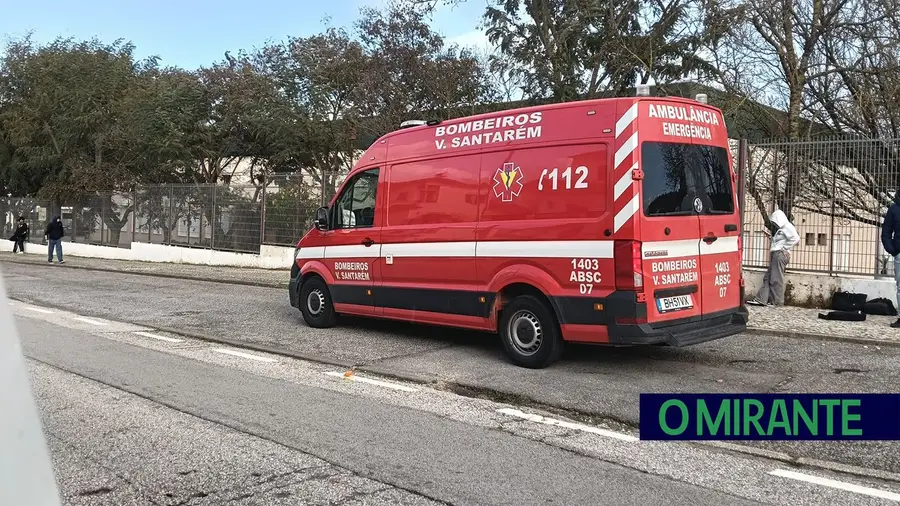 Aluno da Escola D. João II assistido de urgência após sentir-se mal