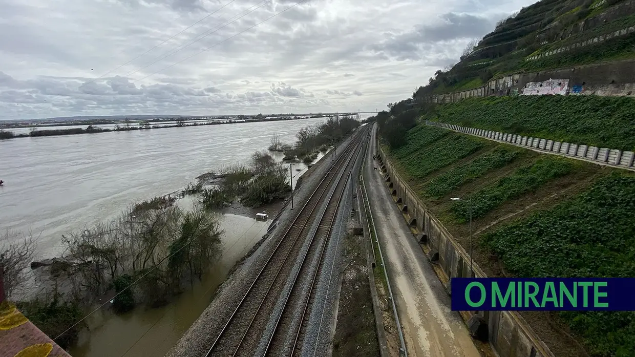 Cheia na Ribeira de Santarém encarada sem alarmismos