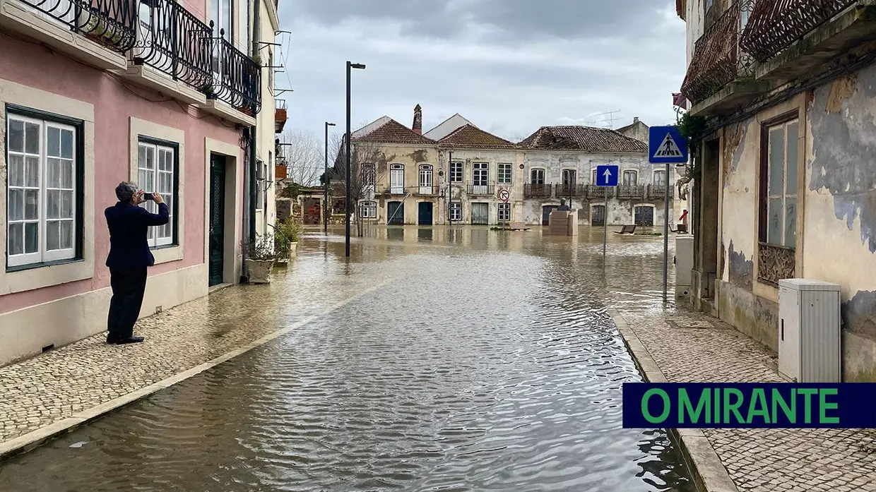 Cheia na Ribeira de Santarém encarada sem alarmismos