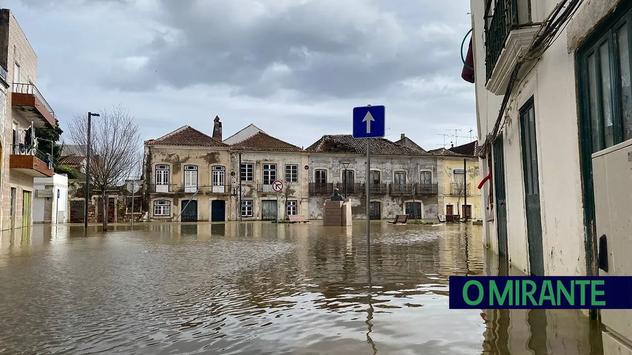 Cheia na Ribeira de Santarém encarada sem alarmismos
