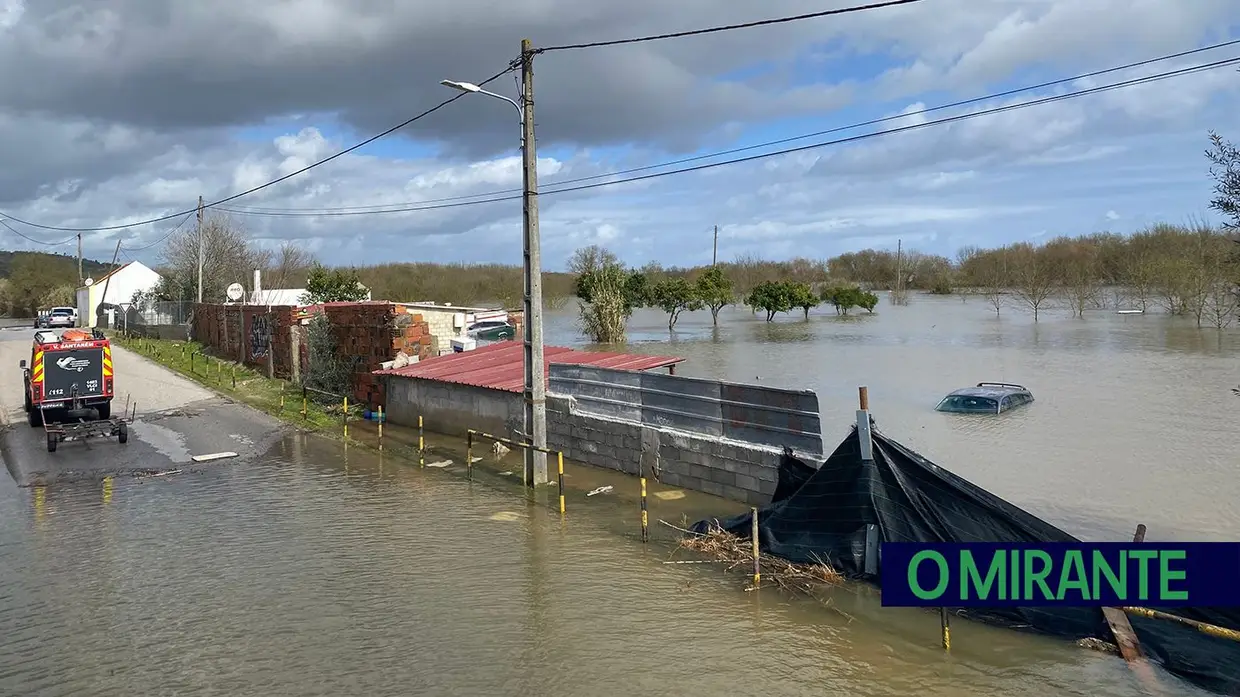 Cheia na Ribeira de Santarém encarada sem alarmismos