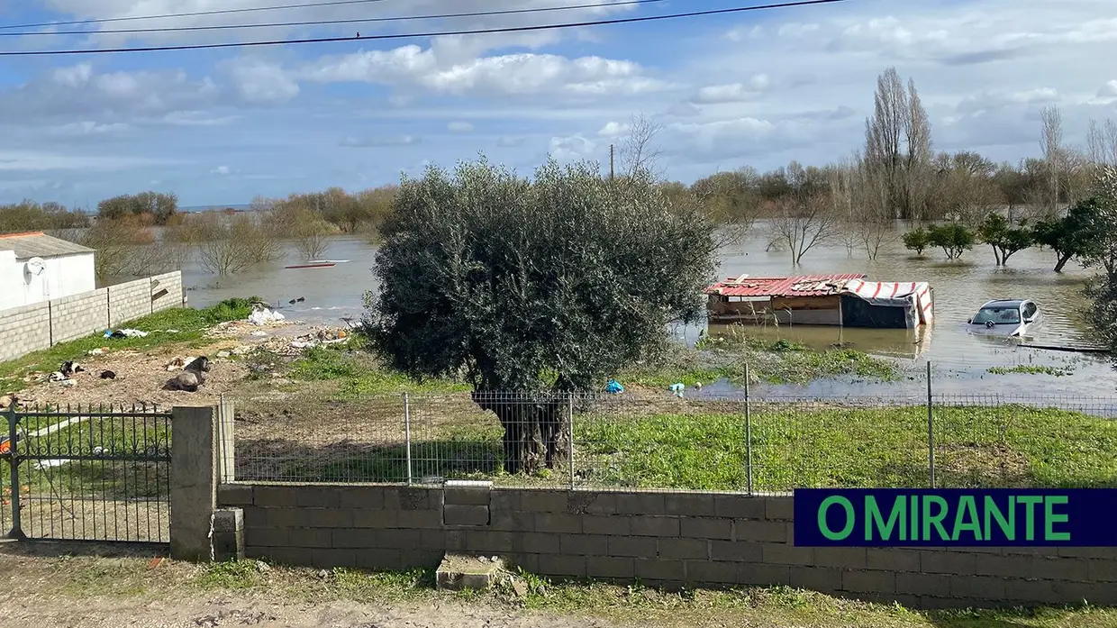 Cheia na Ribeira de Santarém encarada sem alarmismos