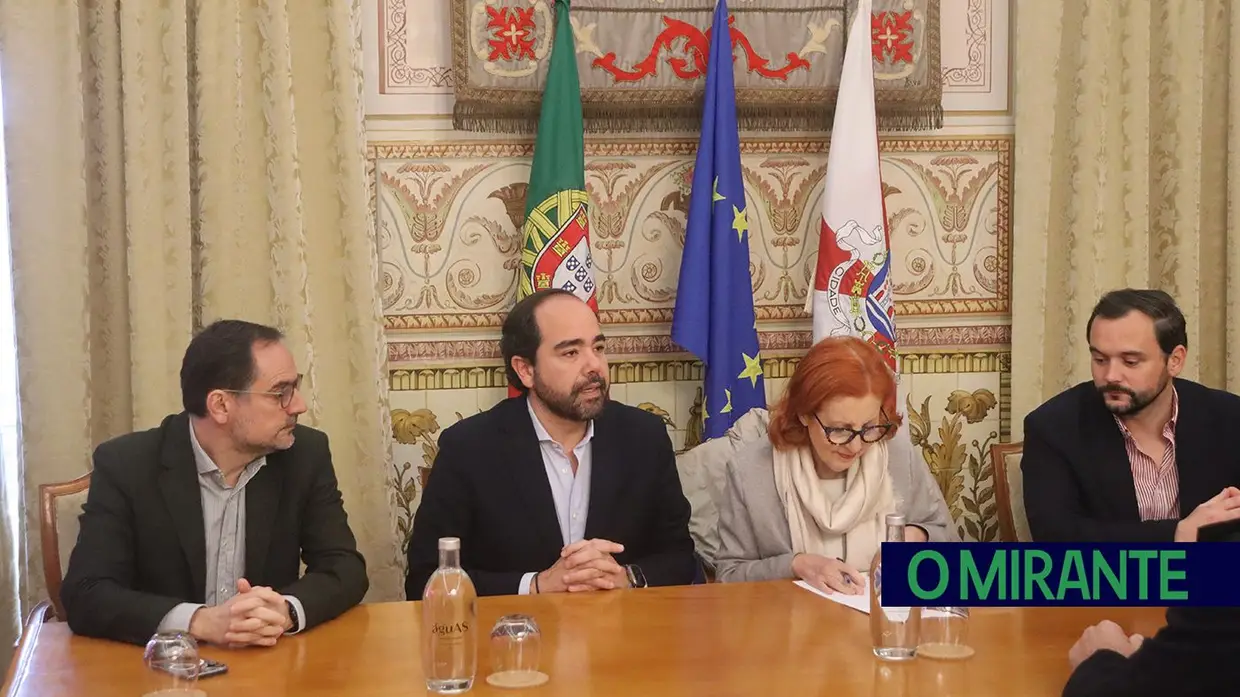 Santarém pede apoio do Governo para responder aos prejuízos das cheias