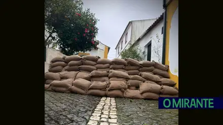 No Arripiado a comunidade uniu-se para defender as suas casas