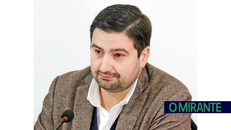 João Nicolau garante que Polícia Municipal tem meios mas não esclarece se passa multas