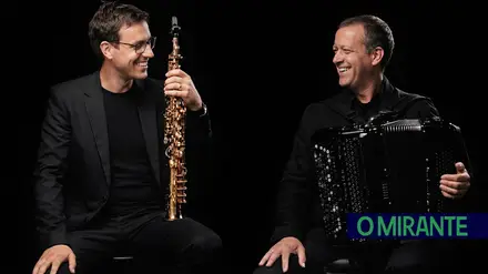 Pedro Santos e João Pedro Silva vencem prémio Carlos Paredes com “Frutos Maduros”