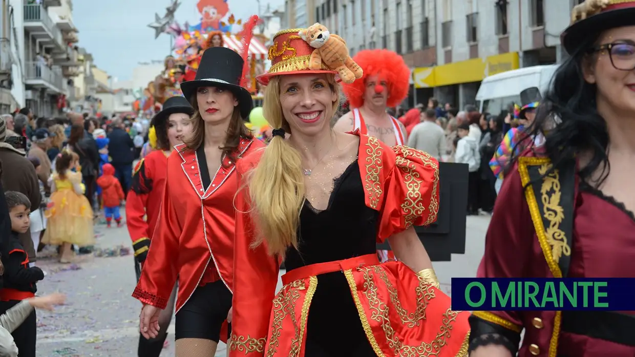 Samora Correia voltou a ser palco do maior Carnaval do Ribatejo