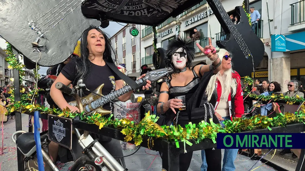 Samora Correia voltou a ser palco do maior Carnaval do Ribatejo