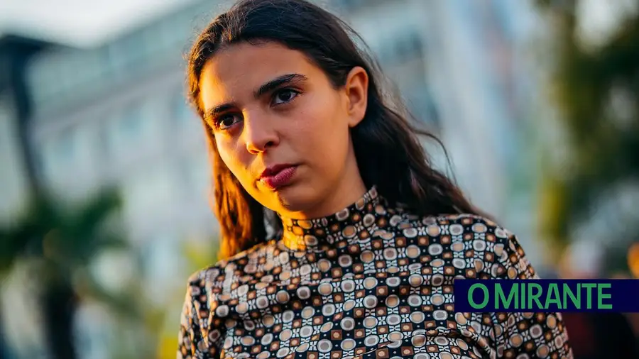 Ana Lua Caiano leva tradição e electrónica ao Cine-Teatro Paraíso em Tomar