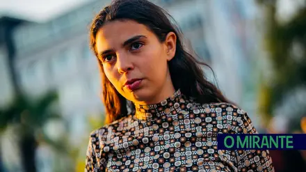 Ana Lua Caiano leva tradição e electrónica ao Cine-Teatro Paraíso em Tomar