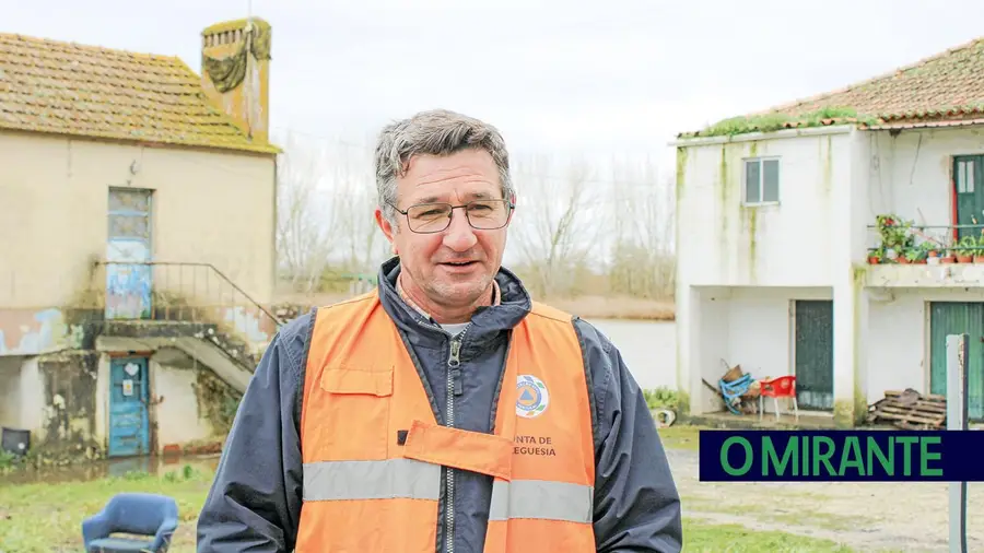 Licínio Oliveira tem liderado uma das frentes solidárias contra as cheias no Cartaxo