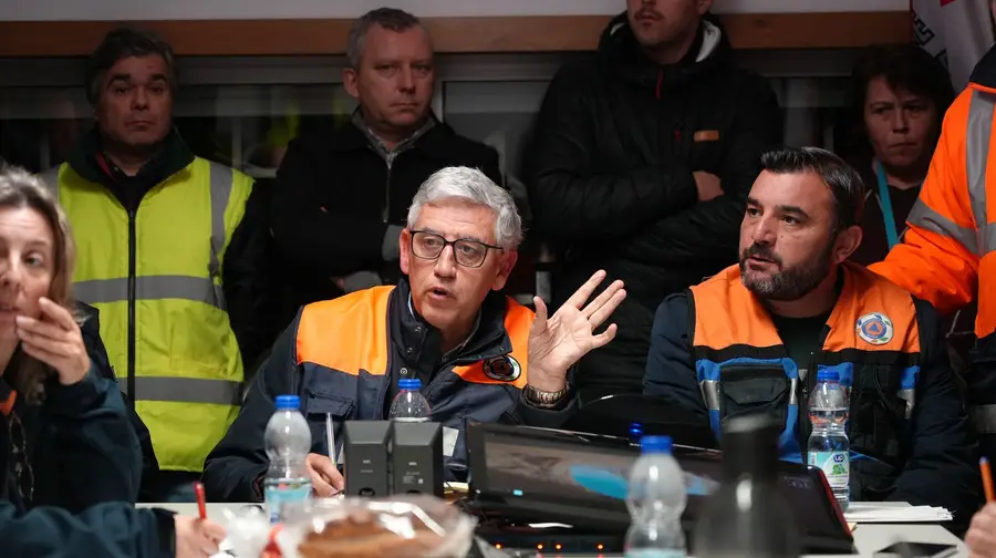 Tempestade arranca telhados a 10 mil casas e deixa Ourém a contar milhões em prejuízos