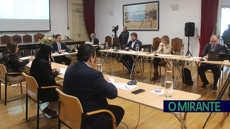 Câmara de Tomar aprova nova estrutura orgânica