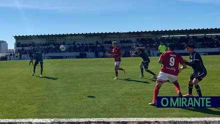 União de Santarém cede em casa frente ao Vitória de Guimarães B