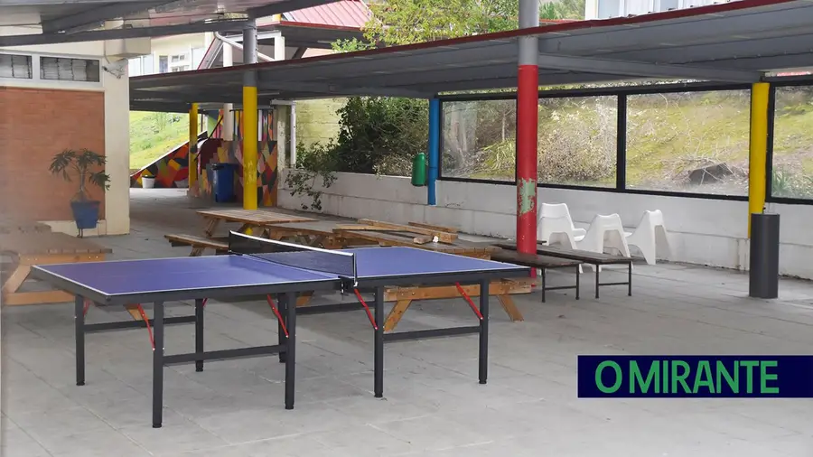 Sala de convívio da Escola Básica Visconde de Chanceleiros foi requalificada