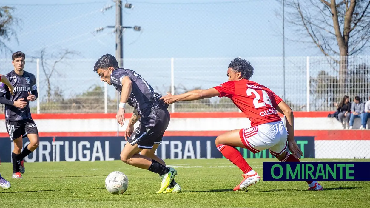 União de Santarém cede em casa frente ao Vitória de Guimarães B
