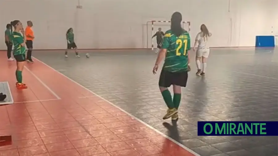 Liga de futebol feminino ao rubro: golos, empates e afirmações na 5.ª jornada