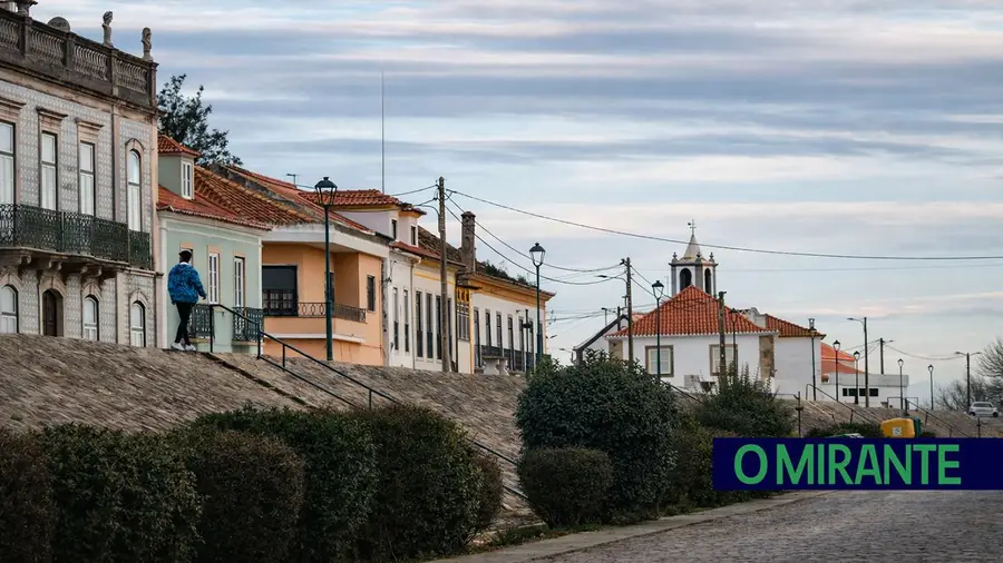 Fragilidade dos diques de Valada obrigam a intervenção de fundo