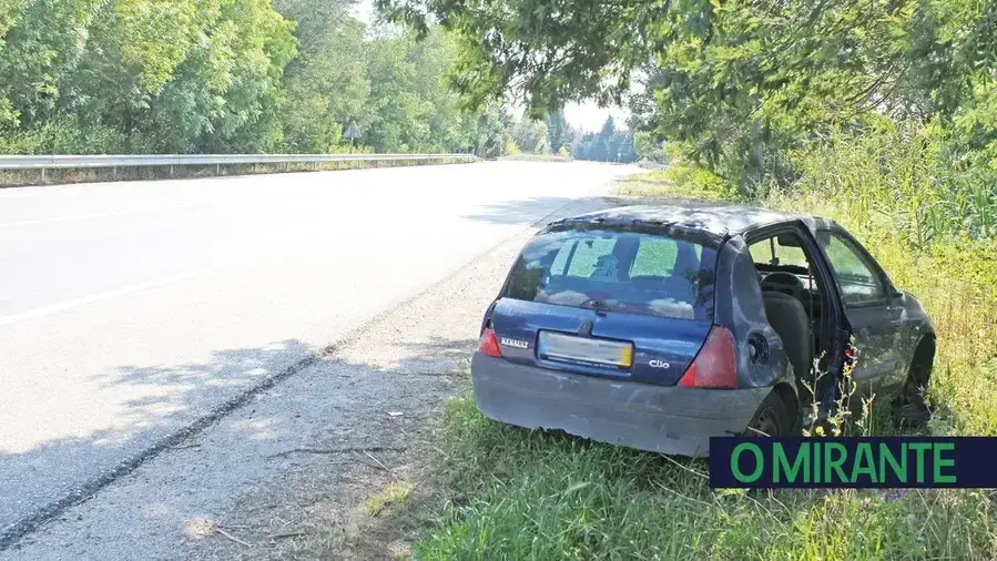 Centenas de carros abandonados nas ruas da região ribatejana